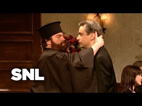 Kissing Family: Funeral - SNL