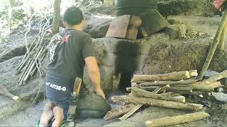 Proses Membuat Cap Tikus | Penyulingan Alkohol Tradisional cap tikus - Arak khas Minahasa