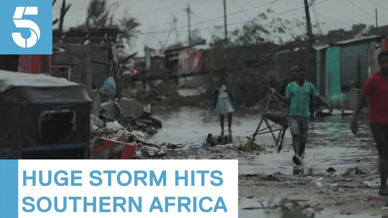 1,000 feared dead after cyclone sweeps across Mozambique | 5 News