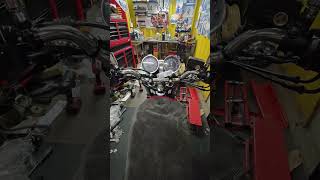 SR400 อัพเกรดโช้คหน้า เปลี่ยนสปริง เซ็ทน้ำมันOhlins ได้โช้คนุ่มหนึบ  #ohlins #sr400 #yamaha #บ้านนะ
