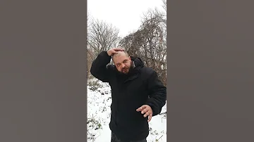 А вы знали что у нас водятся зимние пауки ?