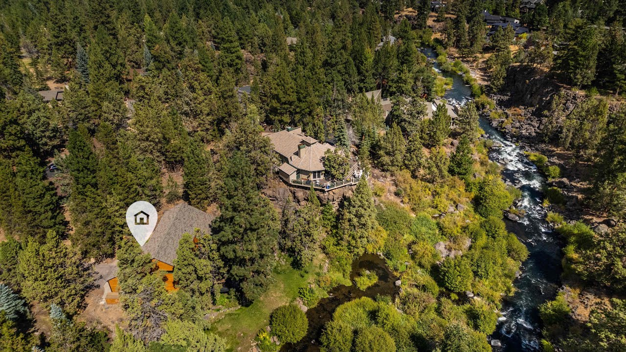 3916 NW Lower Village Updated Modern Home in Bend, Oregon on the