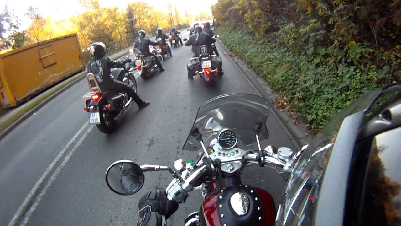 motoholky-se-lou-s-motosezonou-2012-youtube