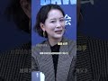 The way Hai Qing blushed and covered her face when she was praised by Song Fangjin was so