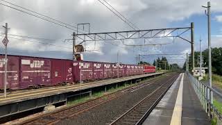 EH800-901  EH800-2   津軽線中沢駅すれ違い　汽笛あり