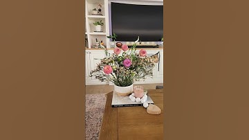 How to make your own arrangements from Trader Joes for $15. #traderjoes #traderjoesfavorites #floral
