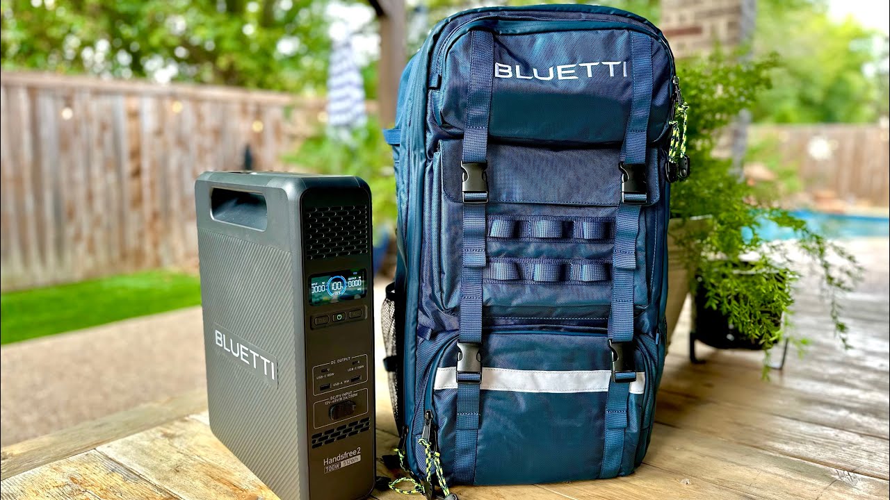 This backpack has a 512wh power station in it! Bluetti's