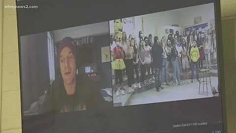 Hamilton actor crashes Mendenhall Middle drama class