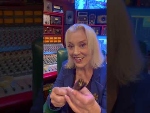 Sylvia Massy Talks About Audio Technica Mics for METa "Storytellers"