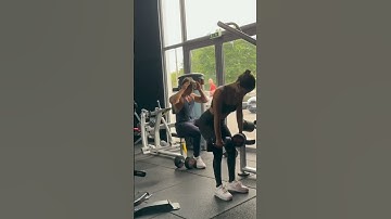 Girl Accidentally Walked Into Frame At gym