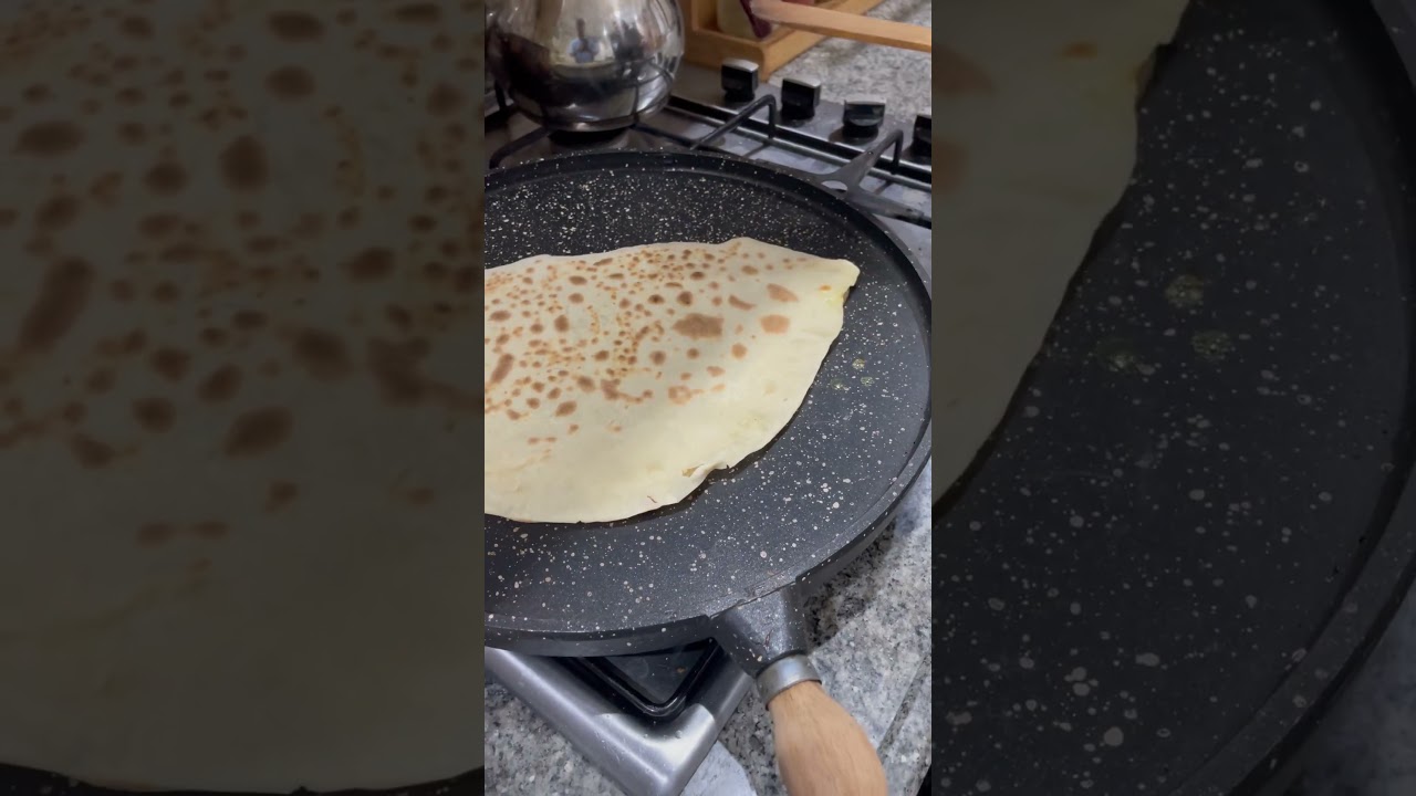 Lor peynirli gözleme 🥞 afiyet olsun 😊 #food #organikmeyve #bahçe #pratiktarifler #yemek Lor peynirli gözleme 🥞 afiyet olsun 😊 #food #organikmeyve #bahçe #pratiktarifler #yemek