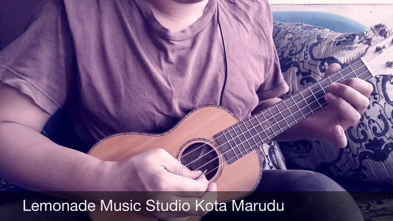 Goyang Dua Jari Cover Ukulele - YouTube
