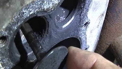 Briggs 18hp opposed twin exhaust valve wiggle