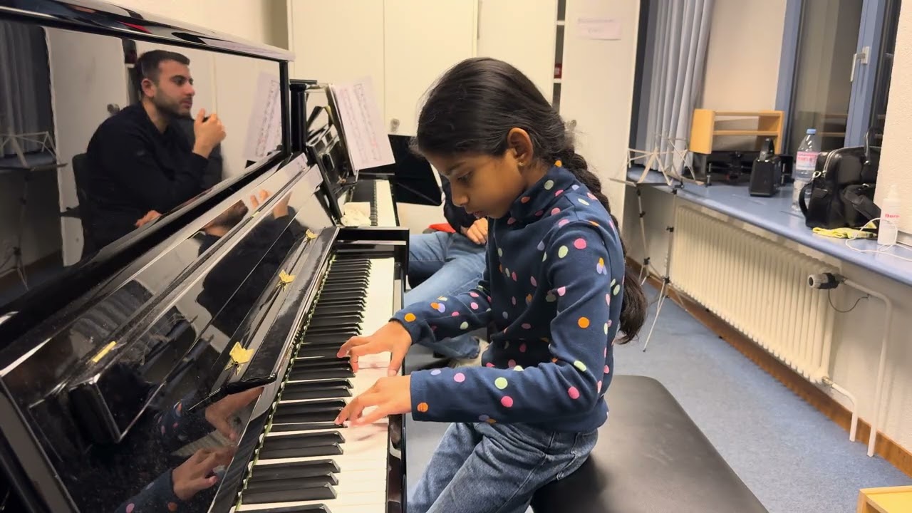 Anamika (8) eine Rachmaninow-Etüde