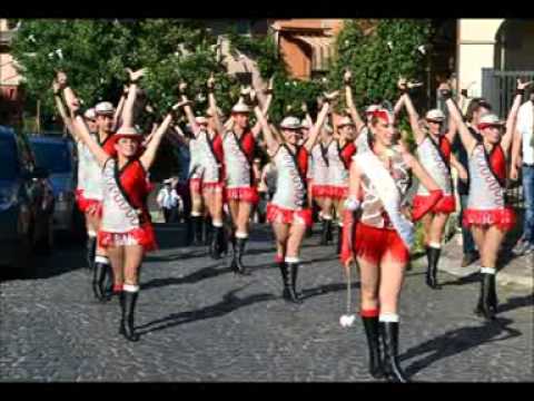 DANCING MAJORETTES ITALY....2015.... - YouTube