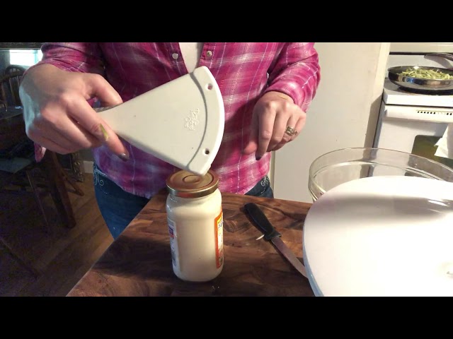 The Pampered Chef Jar Opener #2677