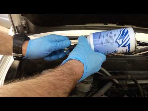 How to top up refill regas recharge air conditioning on 2003 Honda CRV  www.aircontopup.com