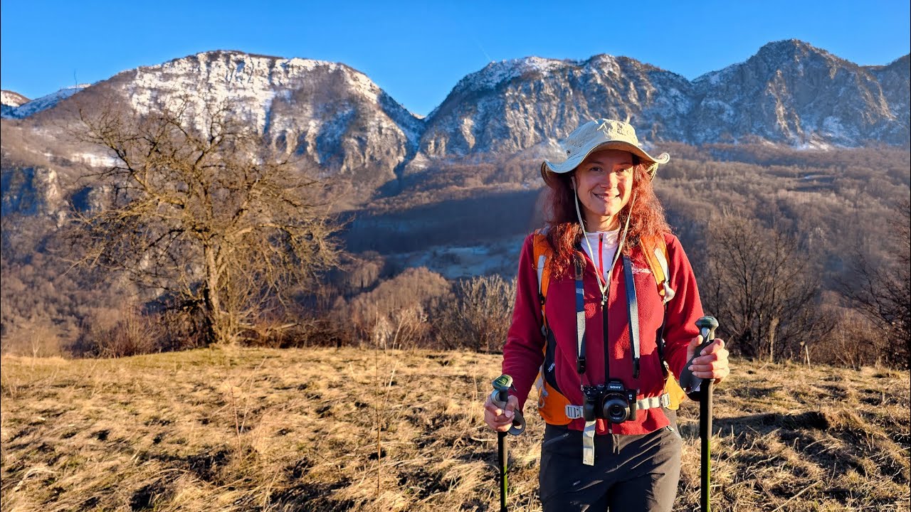 Satele din Munții Cernei în Ajun de Revelion