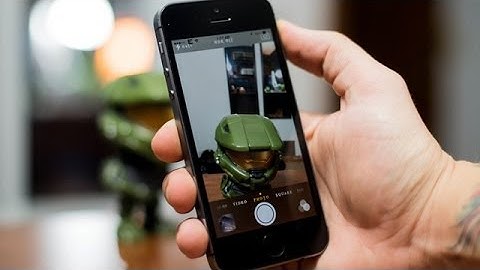 iOS 7 Jailbreak Tweaks: CamBlur7 - Blur Effect For Camera Top & Bottom Bars
