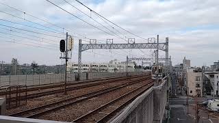 小田急3000形3085編成和泉多摩川駅到着