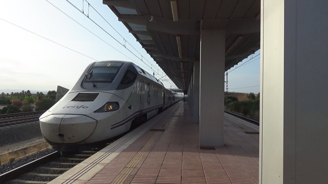 Trenes por l'Enova - Manuel