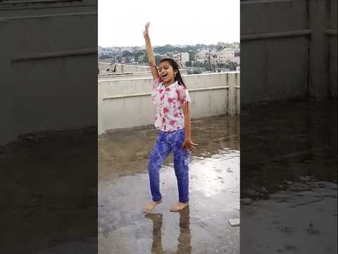 నువ్వొస్తానంటే  # ( వర్షం మూవీ)🌧️🌧️