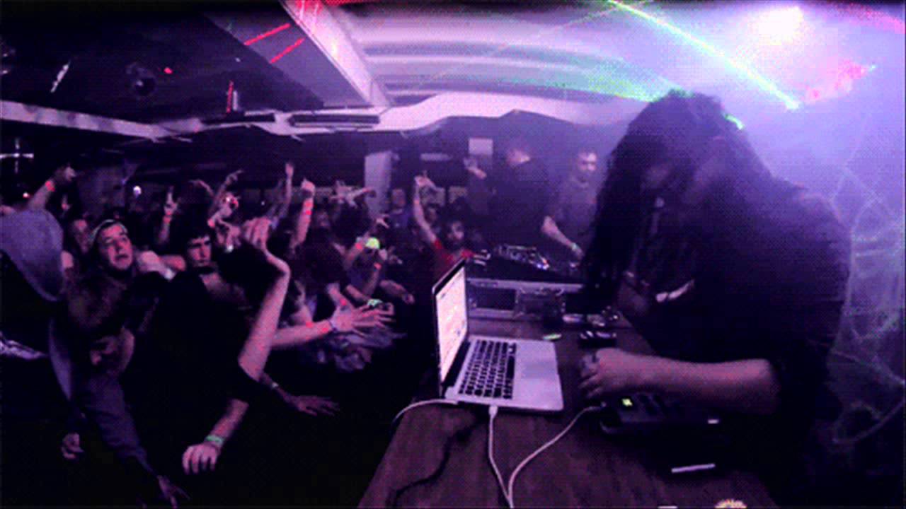 skrillex bug hunt skrillex bug hunt my name is skrillex 2012 preview skrillex bug hunt skrillex bug hunt my name is skrillex 2012 preview