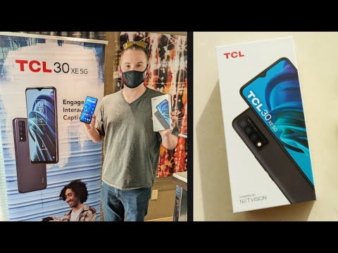 TCL 30 XE 5G - Hands On & First Look! (CES 2022)