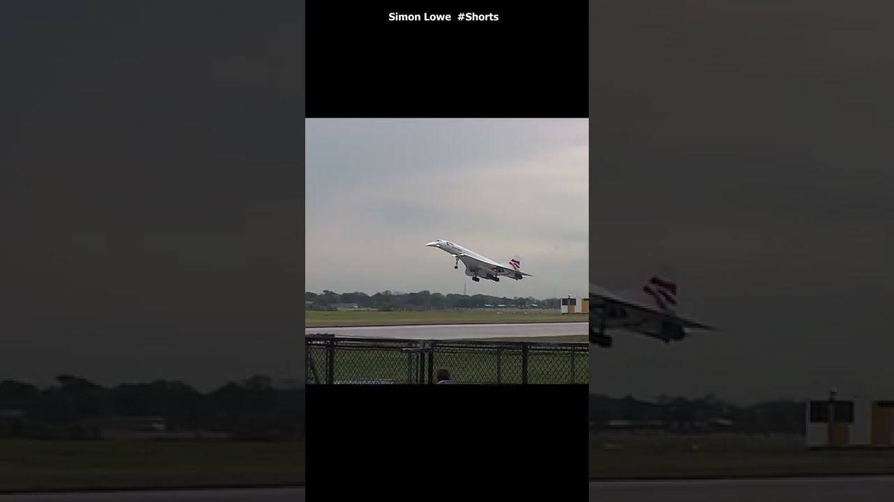 Concorde arrival into Manchester  |  2003 farewell UK tour 