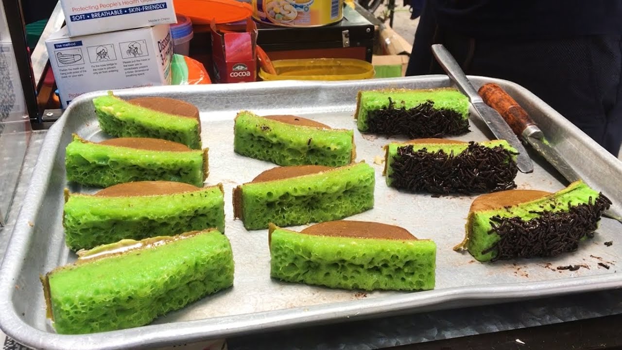 Legend Pukis Pertama di Solo Sejak 1988 ! Pukis Pasar Gede, Topingnya Enggak Pelit !