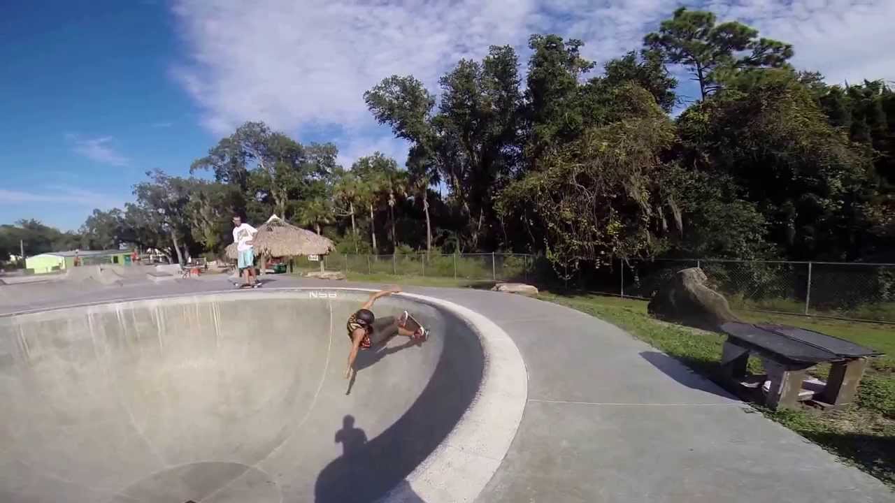 Mini Simms Bowl Sesh (Carver Skateboards) YouTube