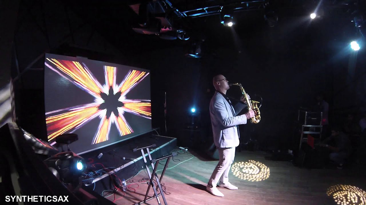 Avicii - Wake me up (Saxophonist Syntheticsax Live Records) - YouTube