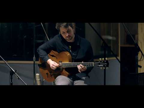 Παρακολούθηση Amaryllis - Bryn Roberts and Lage Lund στο YouTube Παρακολούθηση Amaryllis - Bryn Roberts and Lage Lund στο YouTube