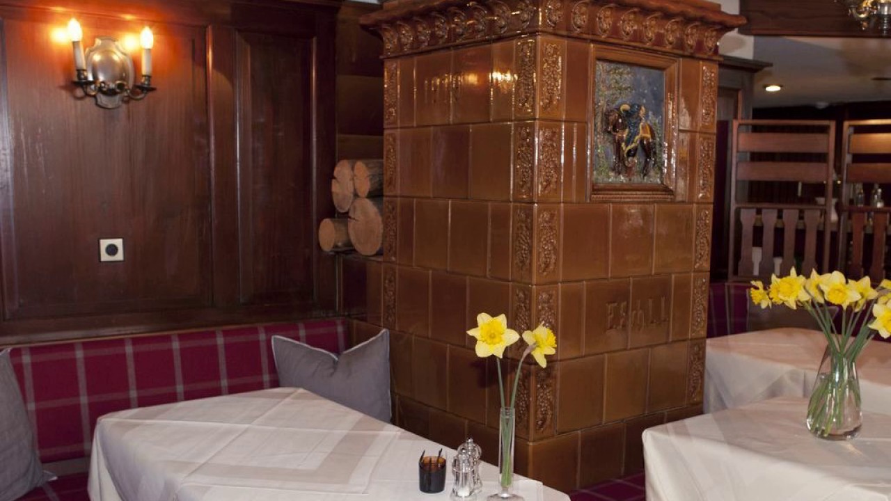 Hotel Restaurant Engel - Hotel in Pfaffenweiler, Germany