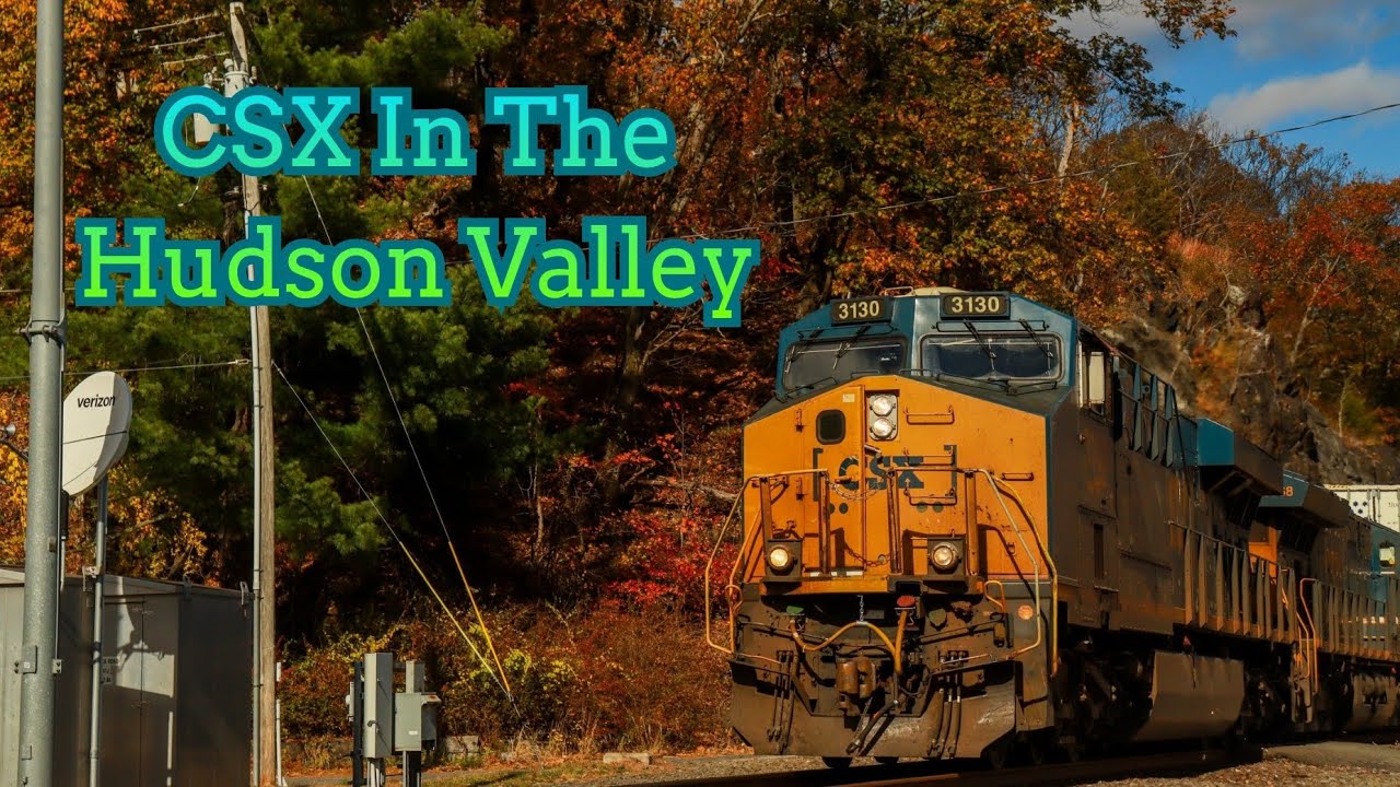CSX Trains And Fall Foliage On The Hudson At Mine Dock Park • 11/01/2025