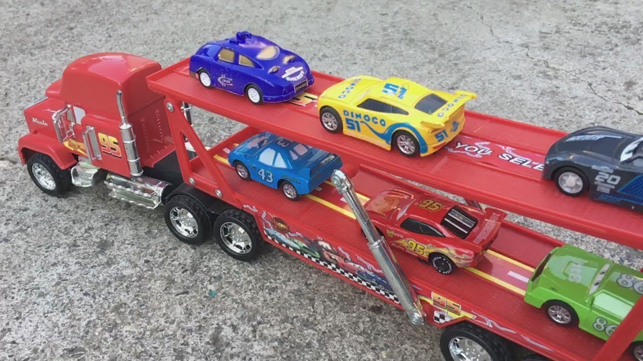 Disney Cars 3 McQueen Jackson Storm Cruz Ramirez Mack ...