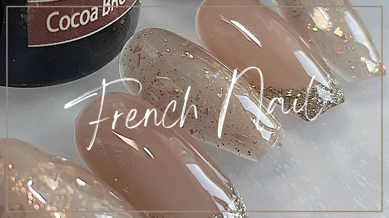 ラメフレンチと箔入りジェルの組み合わせがシンプルなのに凝ってる感出て最高✨