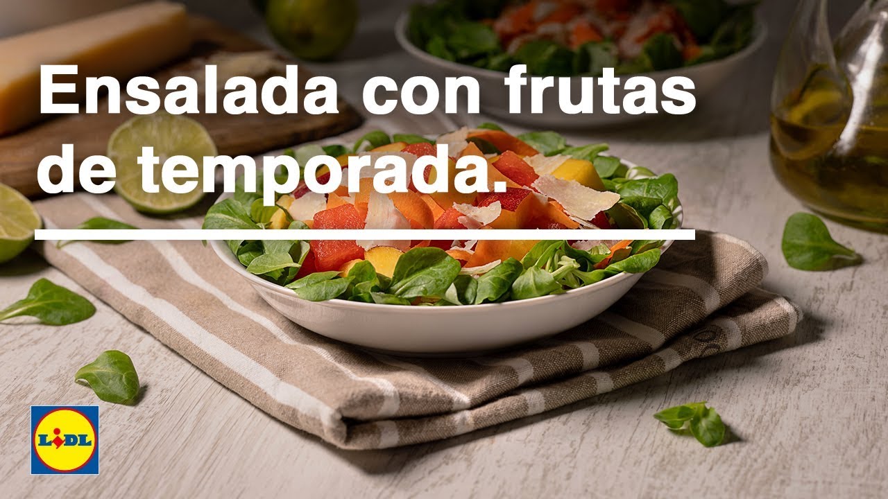 Ensalada con frutas de temporada