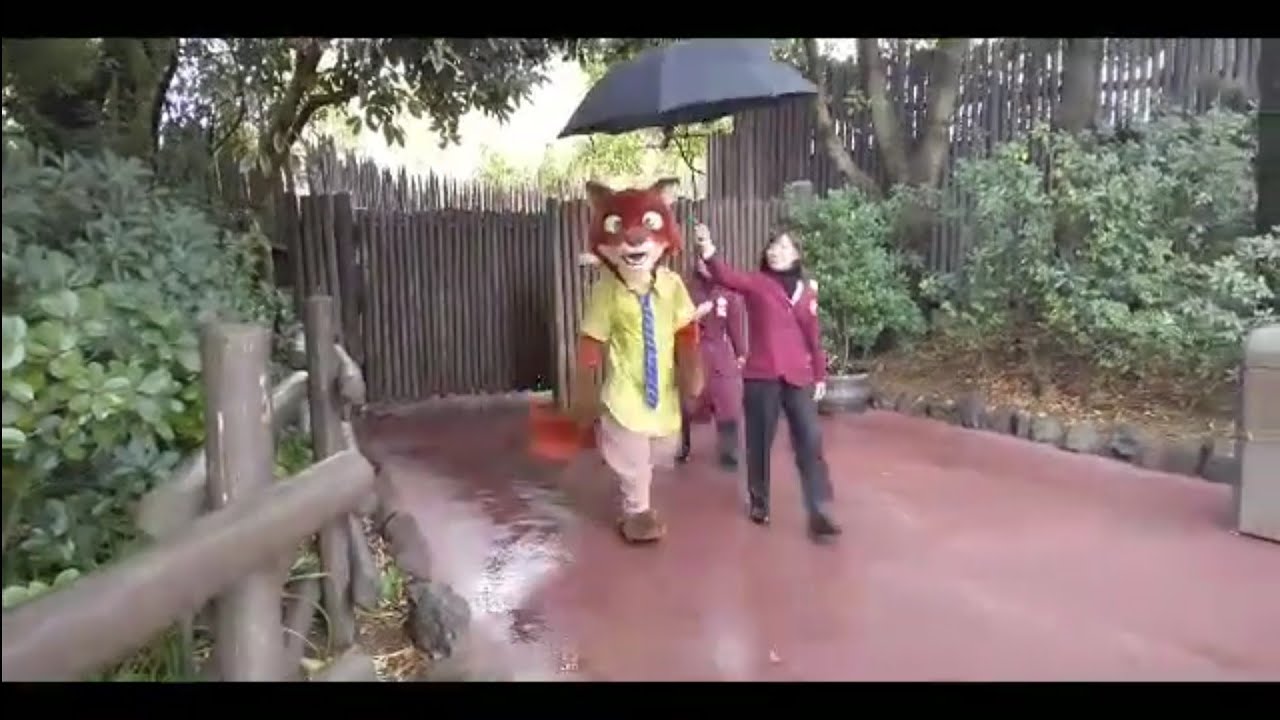【TDL】(ニック・ワイルド)グリーティング 登場 - YouTube