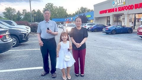 Lần Đầu Đi Dự Tiệc Buffet Vui Nhộn Cùng Hội Chị Em Bạn Chị 3 Ở Mỹ. || Ut Mini.