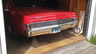 Phil's '65 GTO: cold start and revs (455 Pontiac motor)