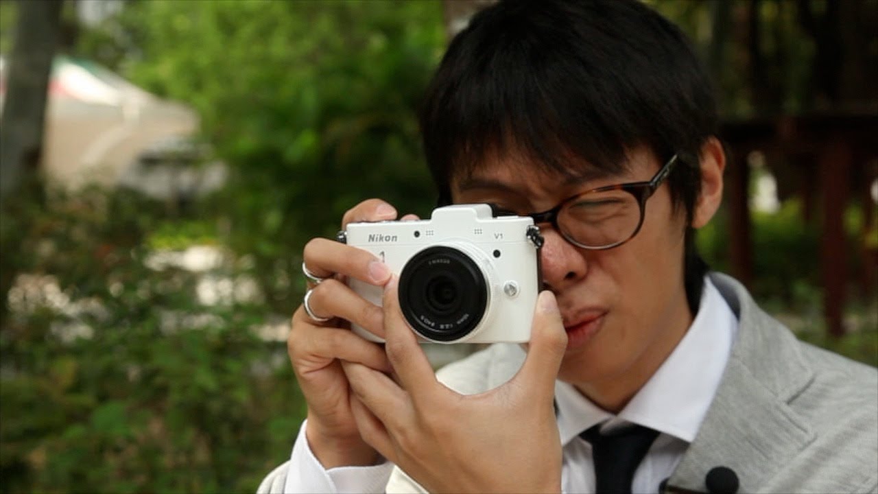 lineair Contour Integreren Nikon V1 Hands-on Review - YouTube