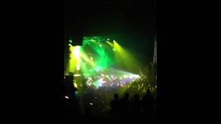 View Jane's Addiction Live Performance of Classic Hits in Waterbury, CT