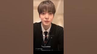 [ENG] Yunho learned to tied the tie on his own #ateez