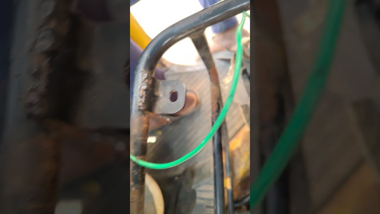Bajaj RE 3 wheeler auto start problem (Earthing problem)