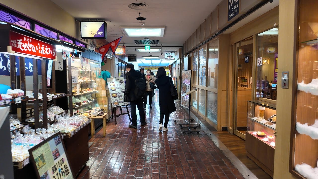 【クリスマス風景】神戸三宮 さんプラザ、センタープラザ、センタープラザ西館の地下飲食店街と1階外側を歩き撮り(2025年12月)