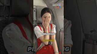 Kenapa Pramugari Duduk Terbalik 🤔