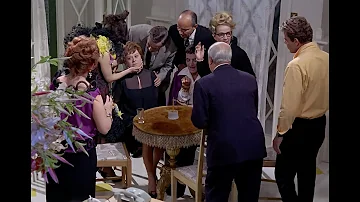 Fellini's "Juliet Of The Spirits" [Seance]