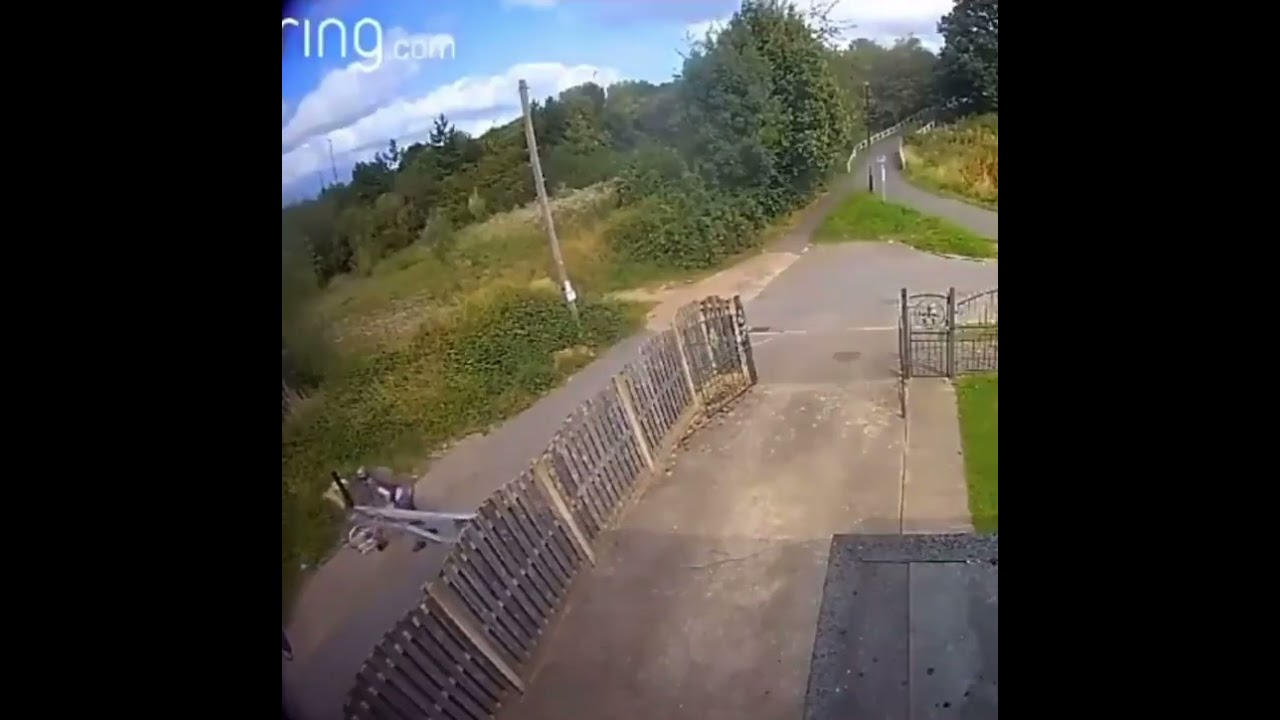 Cyclist vs. Gate Fail: Repeated Crashes Caught on Ring Cam (2025)