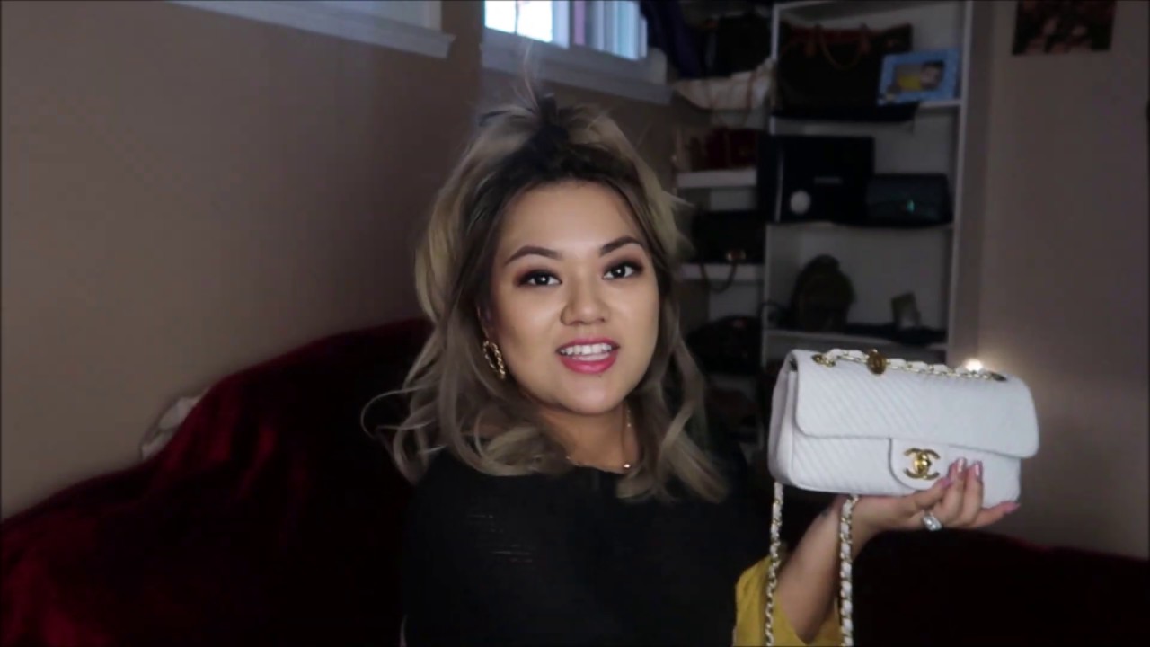 What's in my Chanel Chevron Flap bag? Cruise collection !